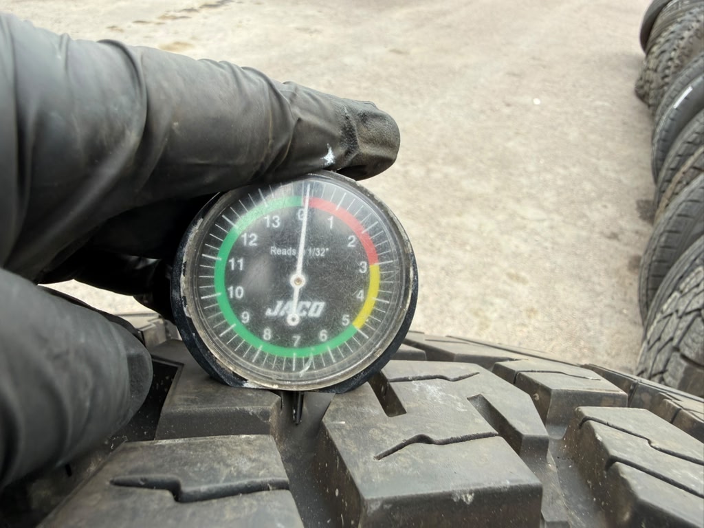 LT37x12.50R17 Single (1 Like New Tire) Toyo Open Country AT3