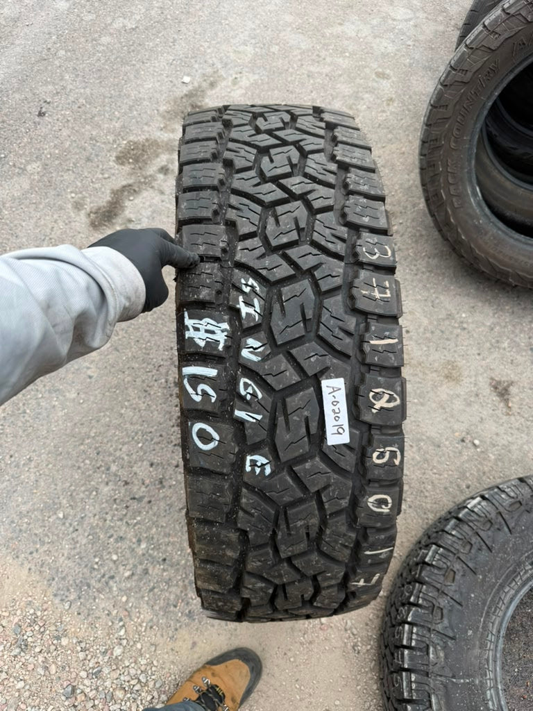 LT37x12.50R17 Single (1 Like New Tire) Toyo Open Country AT3