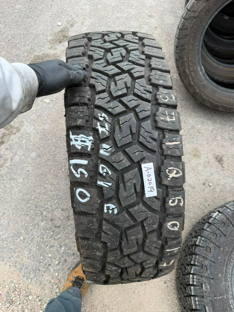LT37x12.50R17 Single (1 Like New Tire) Toyo Open Country AT3