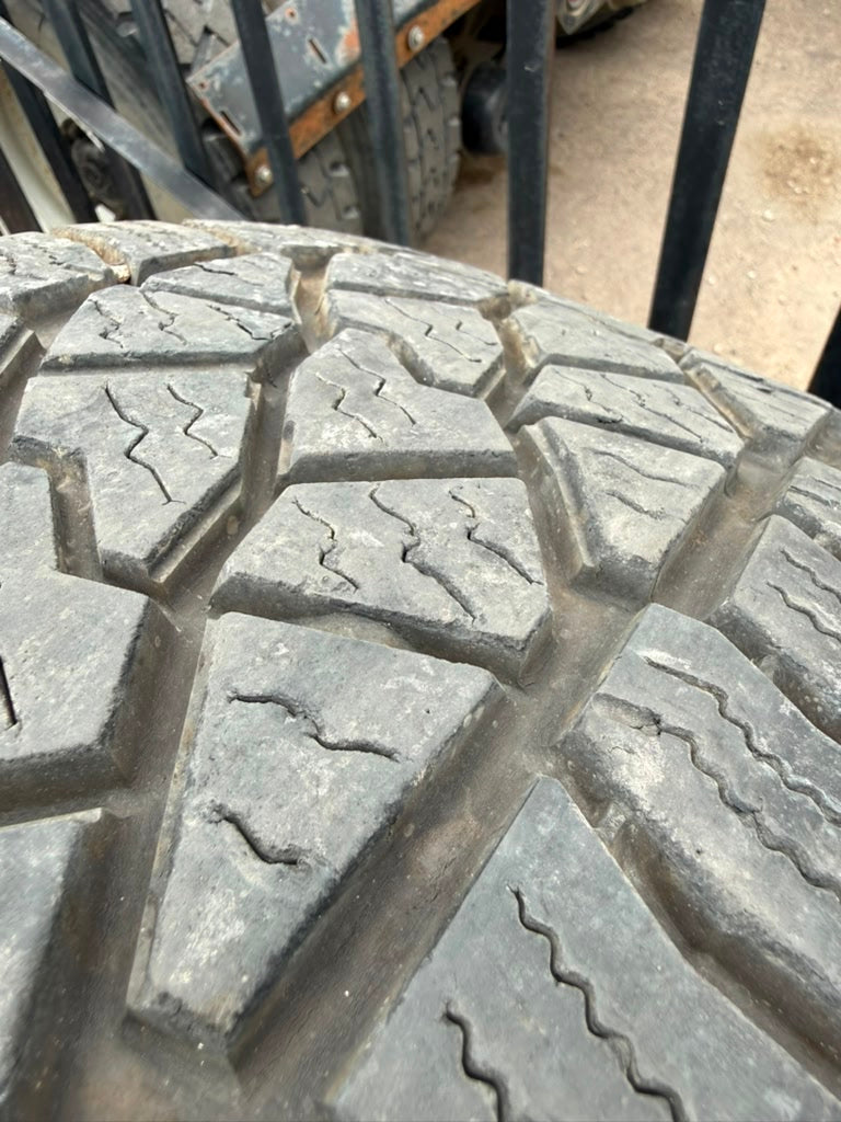 LT285/55R20 Single (1 Used Tire) Dean Tires Back Country AT2