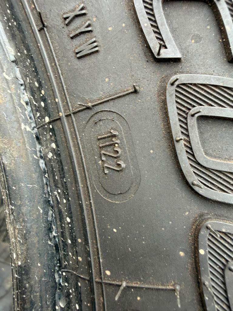 LT285/55R20 Single (1 Used Tire) Dean Tires Back Country AT2