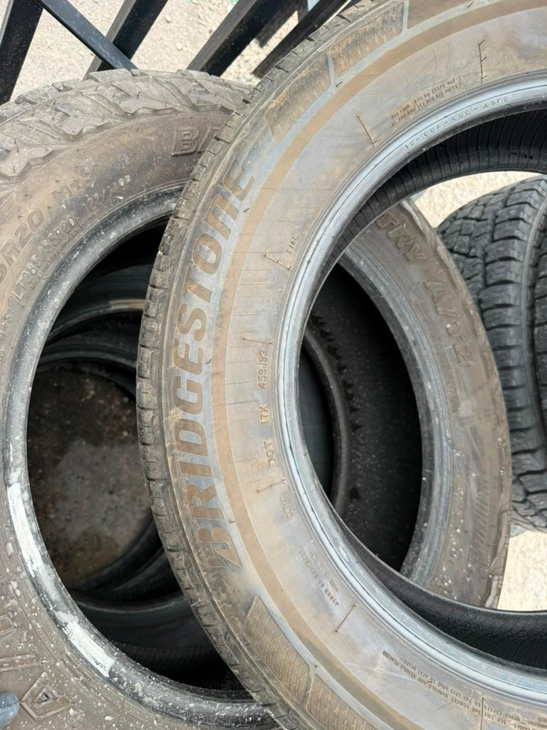 235/60R18 Single (1 Used Tire) Bridgestone Turanza EL 440