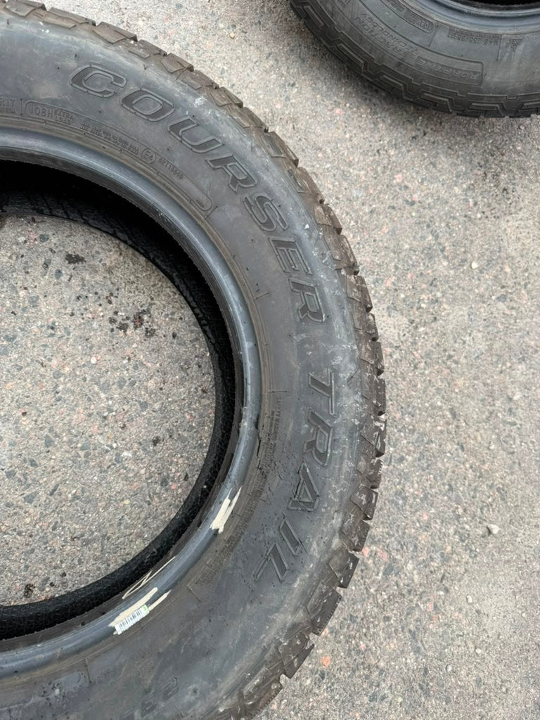 235/65R17 Single (1 Like New Tire) Mastercraft Courser Trail