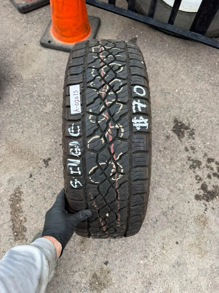 235/65R17 Single (1 Like New Tire) Mastercraft Courser Trail
