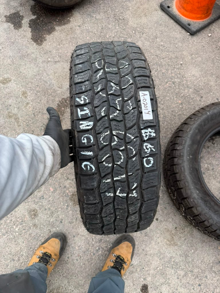 235/65R17 Single (1 Used Tire) Cooper Discoverer AT3 45