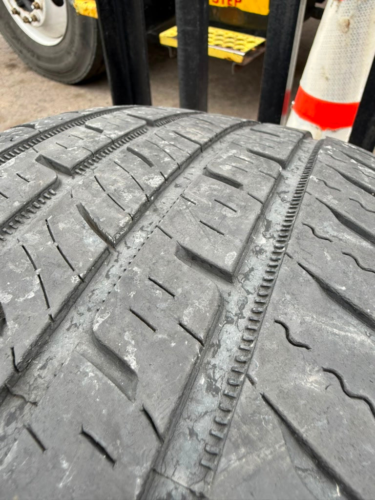 255/55R18 Pair (2 Used Tires) Vercelli