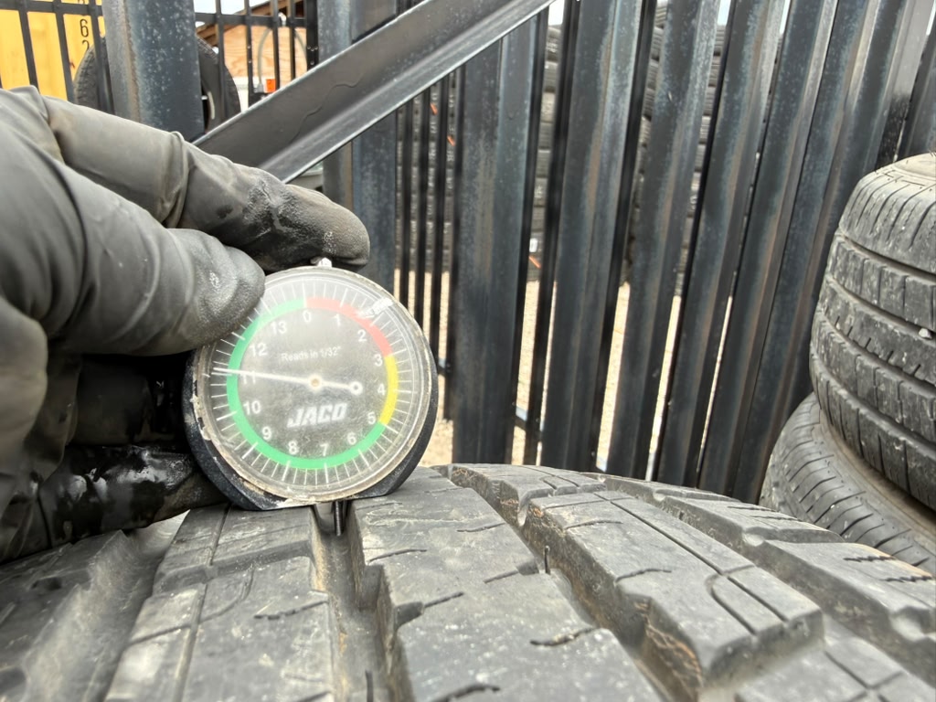 225/60R17 Single (1 Like New Tire) Waterfall Terra X HT
