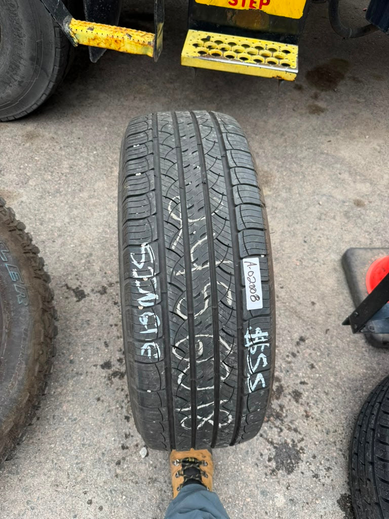245/60R18 Single (1 Used Tire) Michelin Lattitude Tour HP