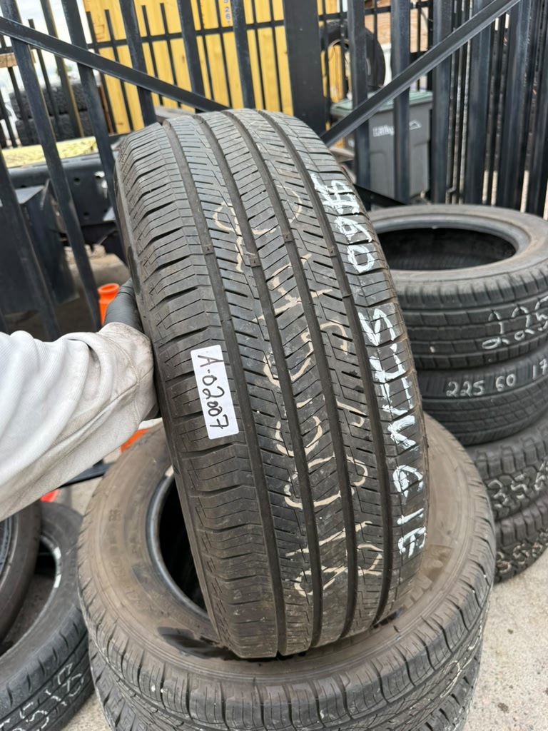 245/60R18 Single (1 Used Tire) Sailun Atrezzo TCON