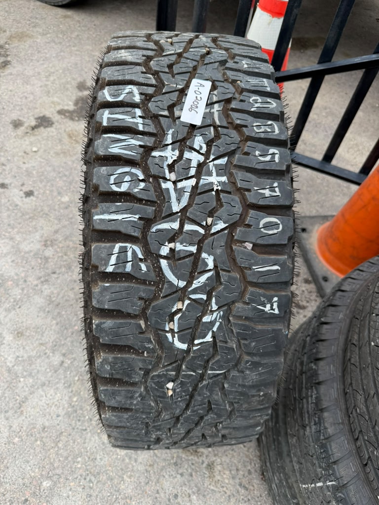 LT285/70R17 Single (1 Used Tire) Goodyear Wrangler