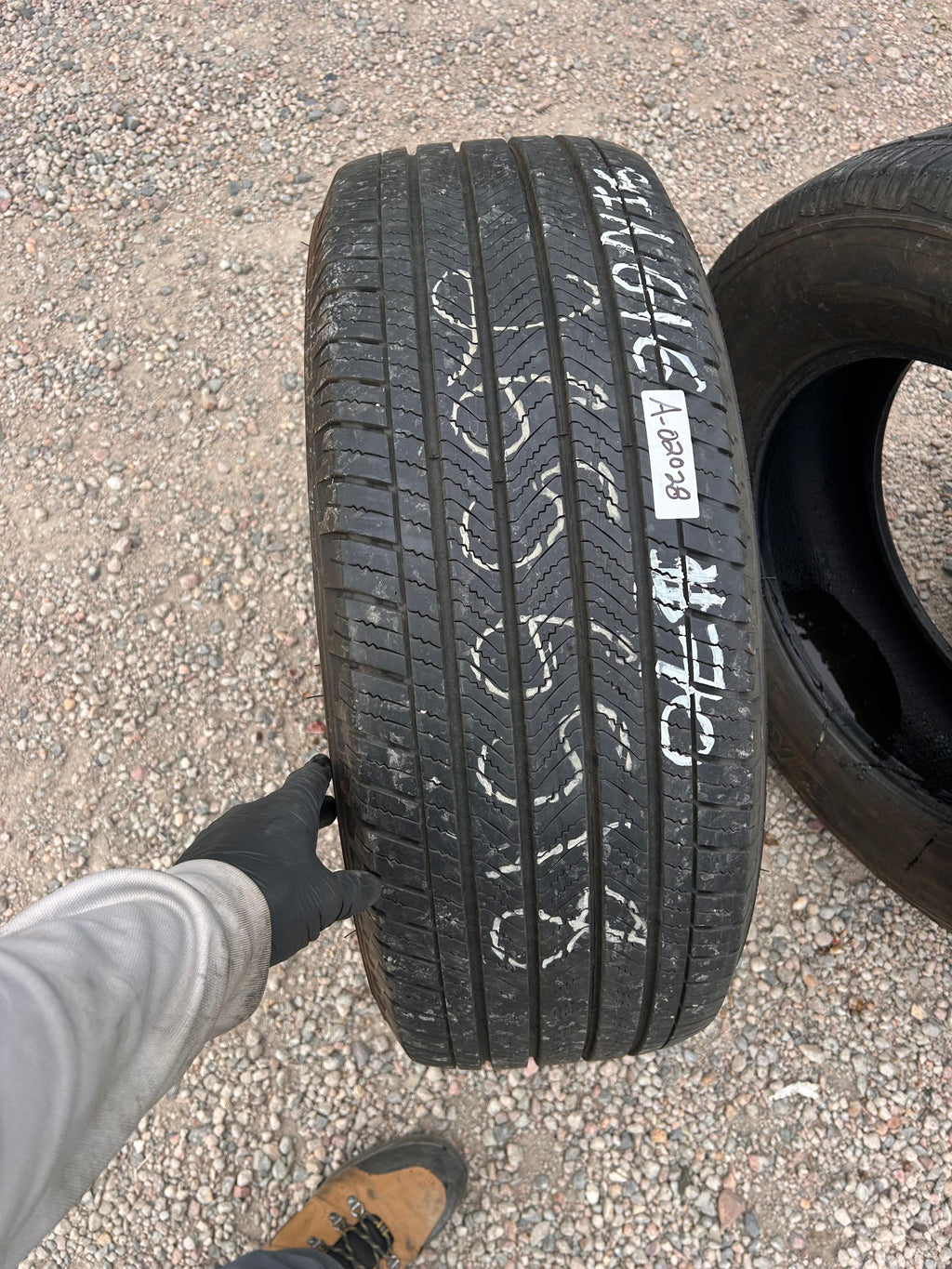 265/65R18 Single (1 Used Tire) Michelin Primacy LTX