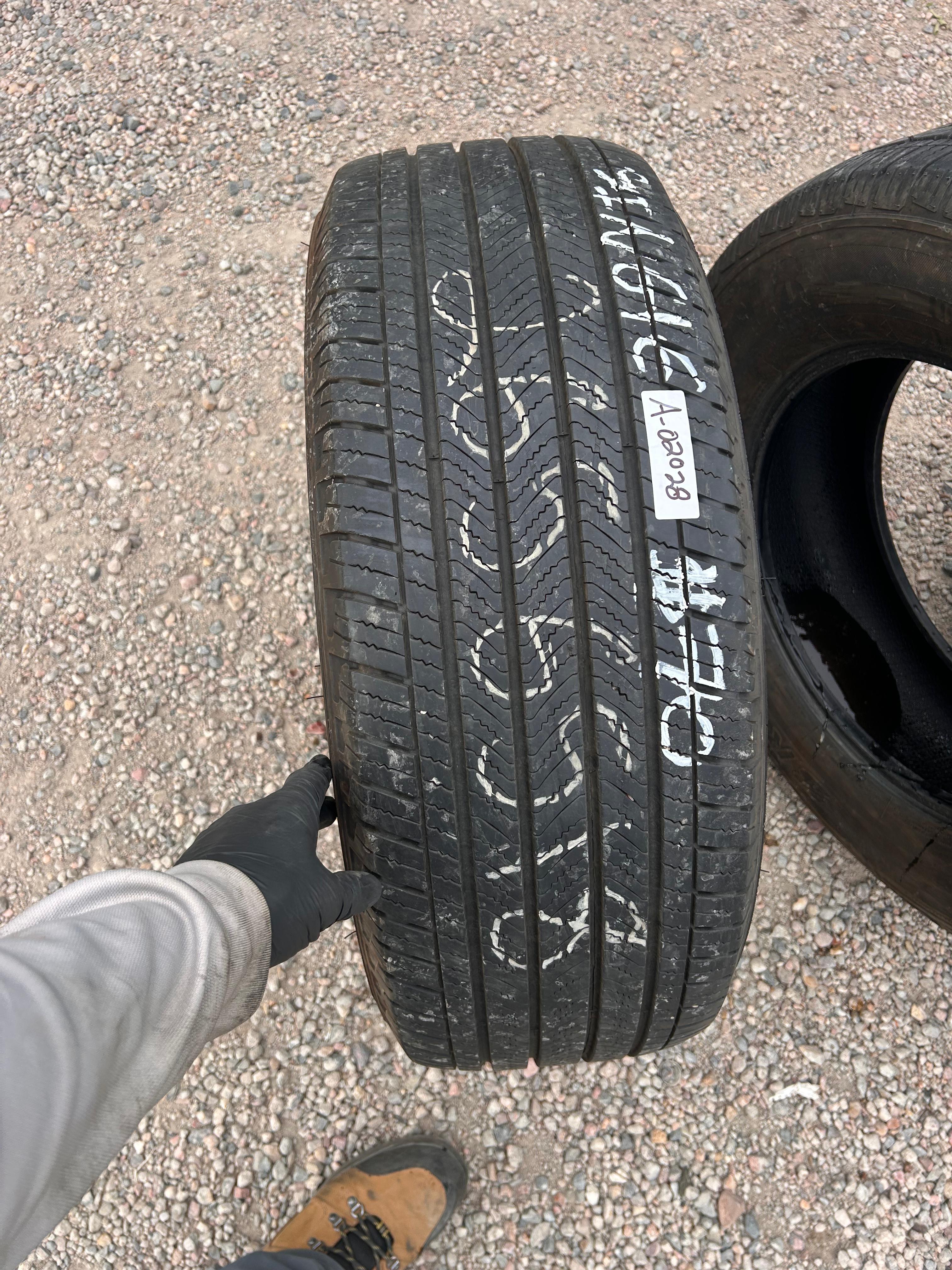 265/65R18 Single (1 Used Tire) Michelin Primacy LTX