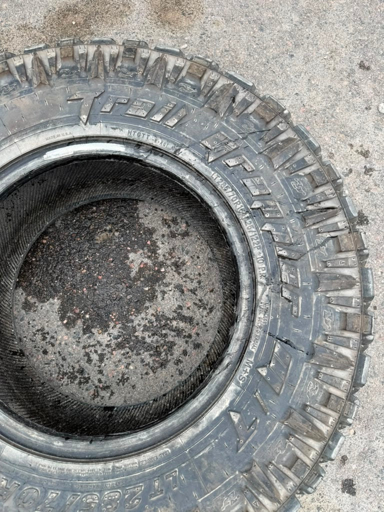LT285/70R16 Single (1 Used Tire) Nitto Trail Grappler