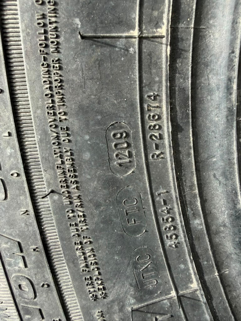 LT275/70R17 Pair (2 Used Tires) Mastercraft Courser MSR