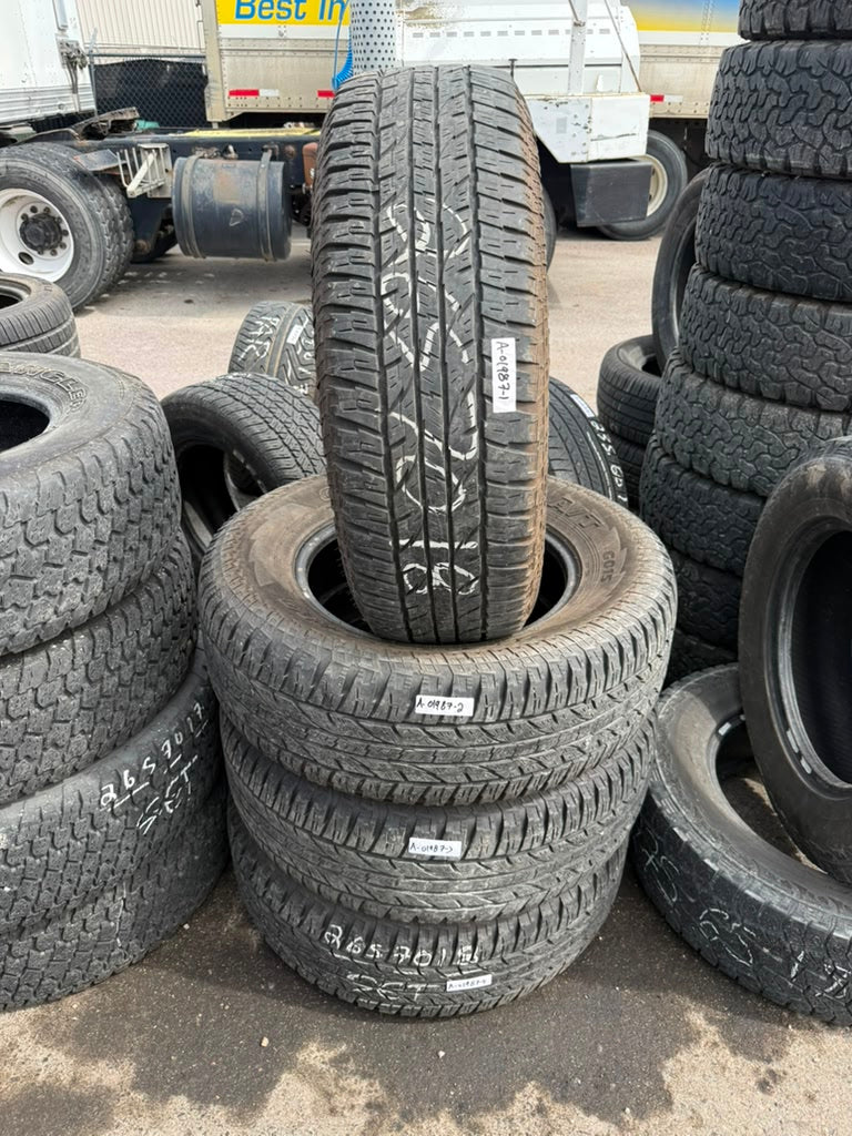 265/70R18 Set (4 Used Tires) Yokohama Geloandar AT
