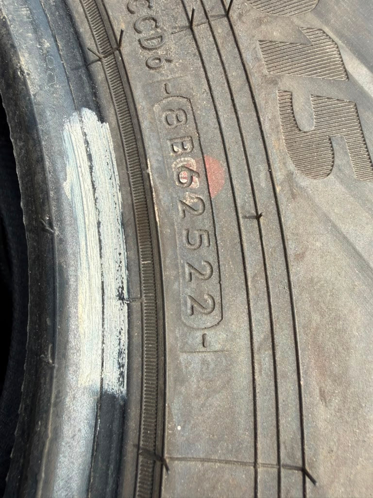265/70R18 Set (4 Used Tires) Yokohama Geloandar AT