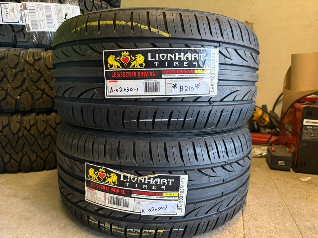 255/35R18 Pair (2 Brand New Tires) Lionhart LH-503