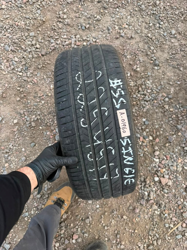 225/45ZR17 Single (1 Used Tire) Kumho Majesty 9
