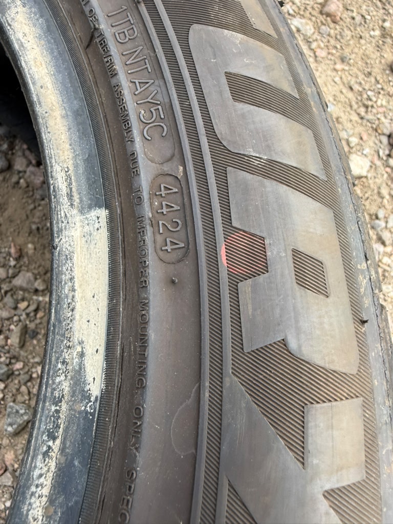 215/55R17 Single (1 Used Tire) Sentury Touring