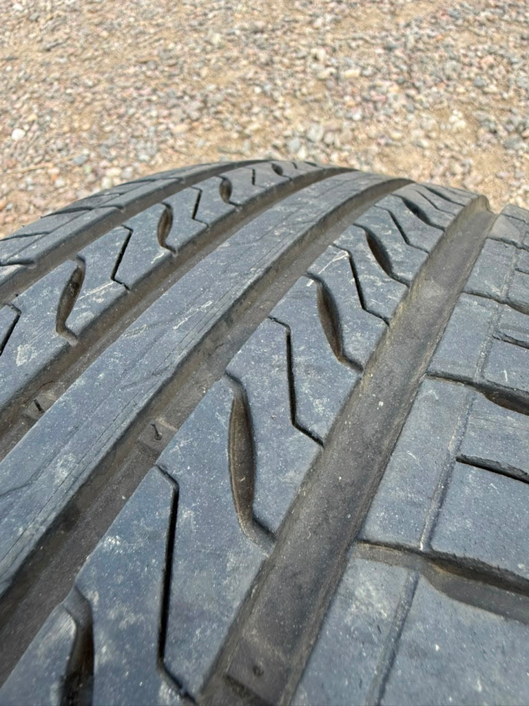 215/55R17 Single (1 Used Tire) Sentury Touring