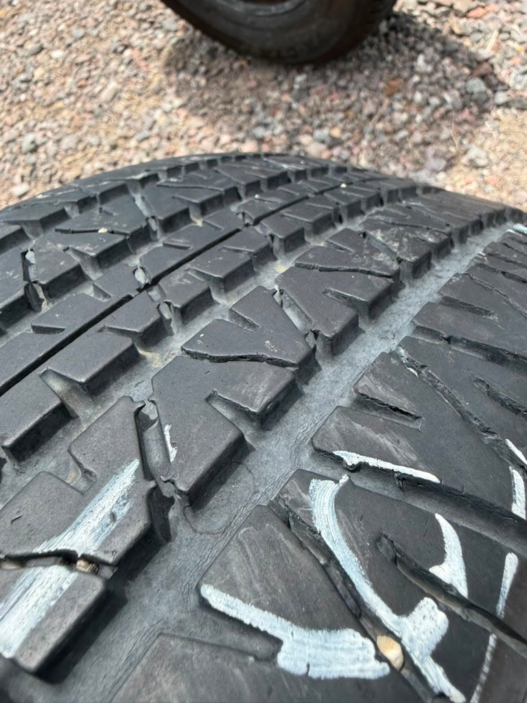 215/60R15 Single (1 Used Tire) Bfgoodrich Touring T/A