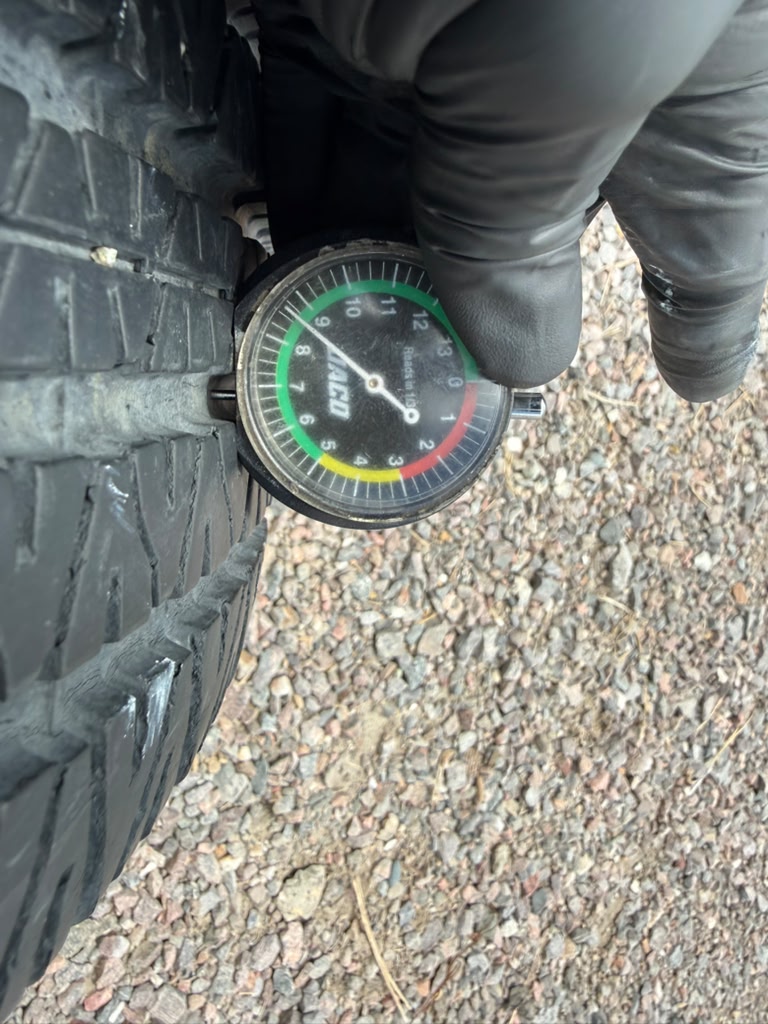 215/60R15 Single (1 Used Tire) Bfgoodrich Touring T/A