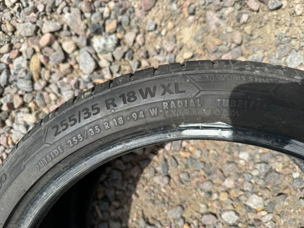 255/35R18 Single (1 Used Tire) Barum Bravius 5