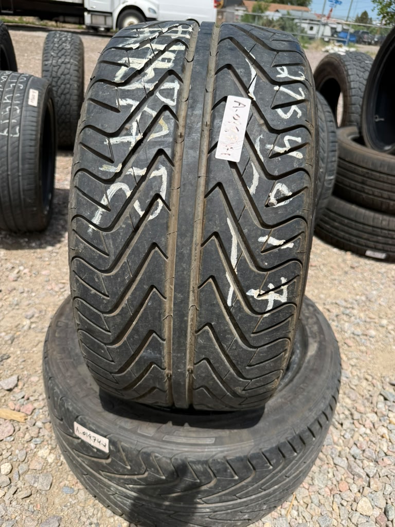 275/40ZR17 Pair (2 Used Tires ) Michelin Pilot Sport