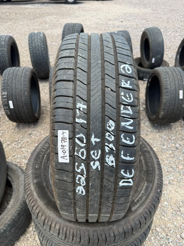 225/60R17 Set (4 Like New Tires) Michelin Defender2