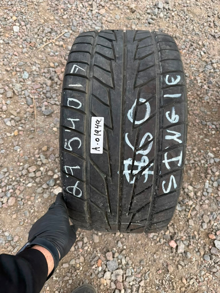 275/40ZR17 Single (1 Used Tire) Nitto Extreme ZR NT555