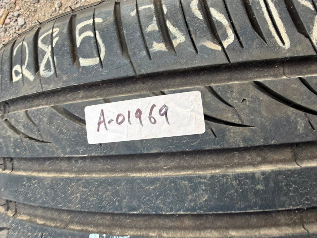 285/35R18 Single (1 Used Tire) Lexani LXultra207