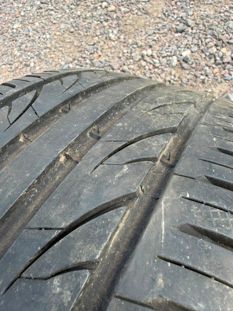 265/35ZR18 Single (1 Used Tire) Lexani UHP 207