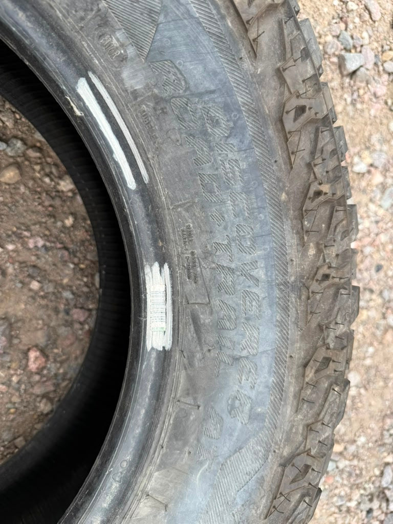 265/65R17 Single (1 Used Tire) Cooper Discoverer Road Trail AT
