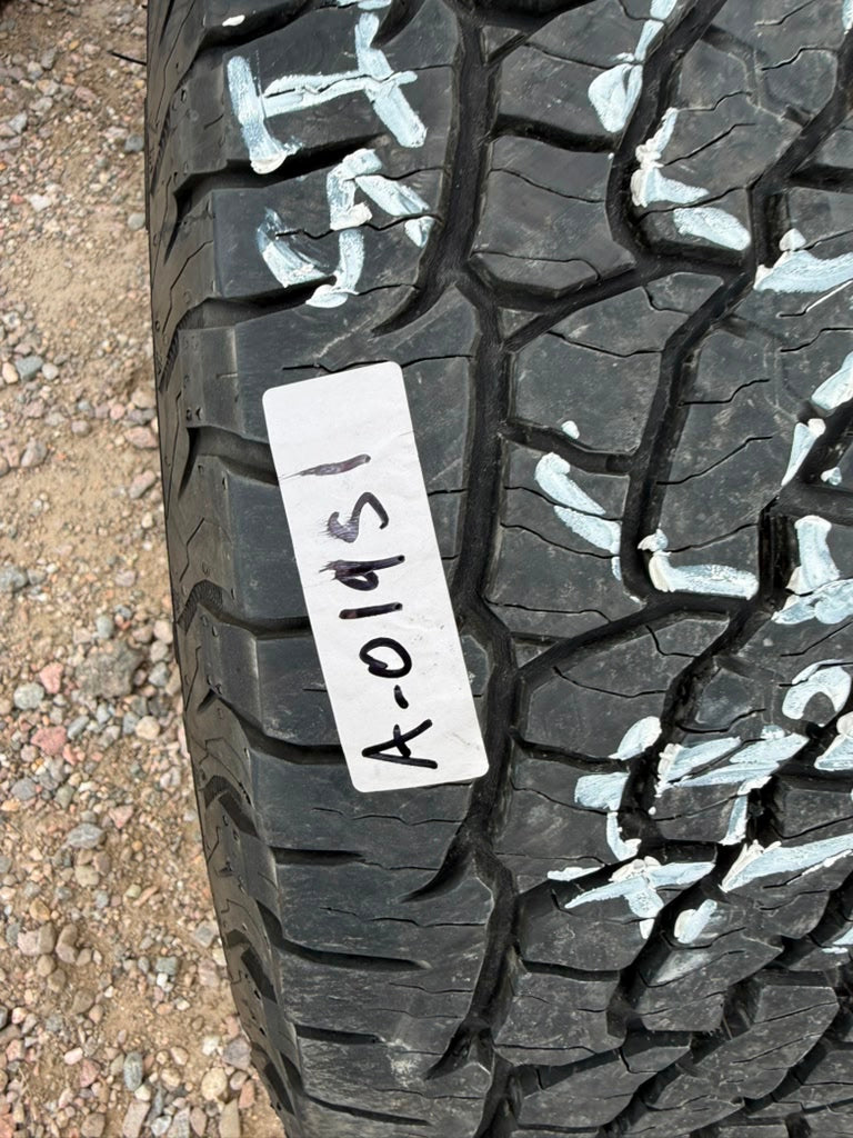 235/65R17 Single (1 Used Tire) Bfgoodrich Trail Terrain T/A