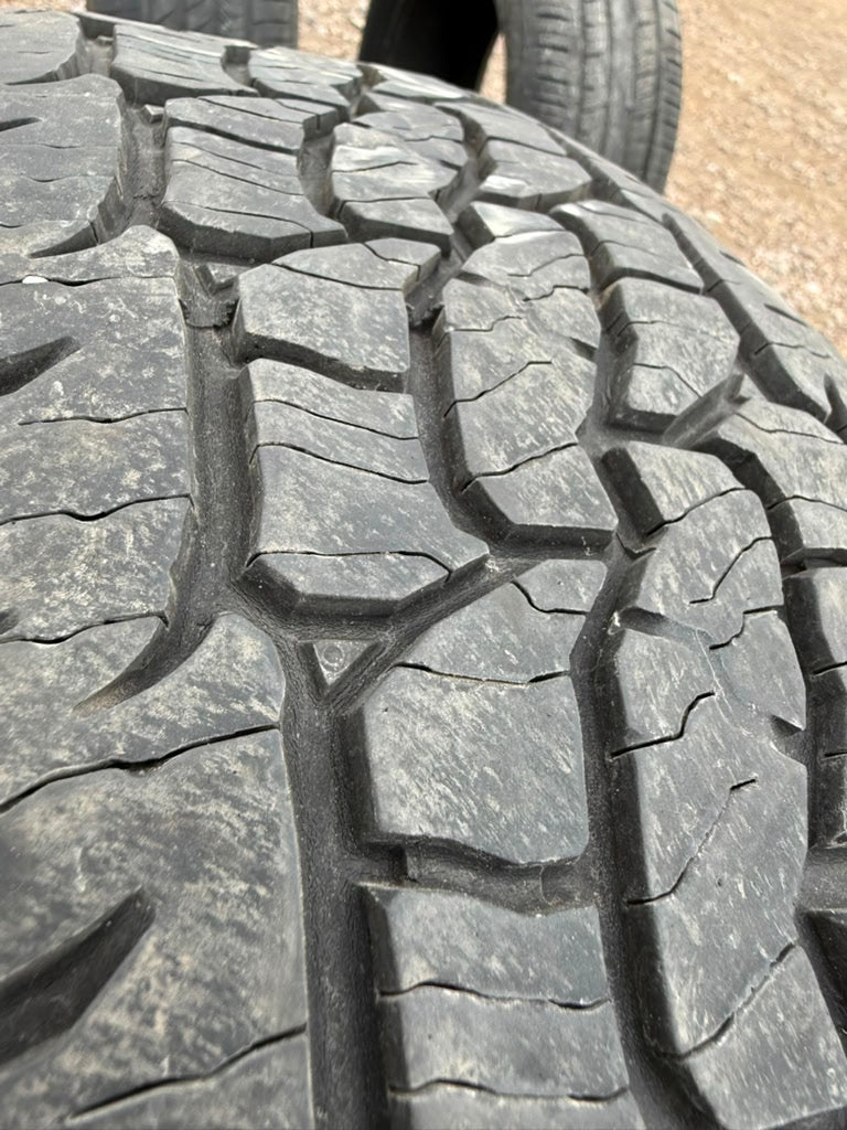 235/65R17 Single (1 Used Tire) Bfgoodrich Trail Terrain T/A