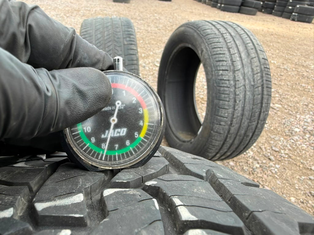 235/65R17 Single (1 Used Tire) Bfgoodrich Trail Terrain T/A