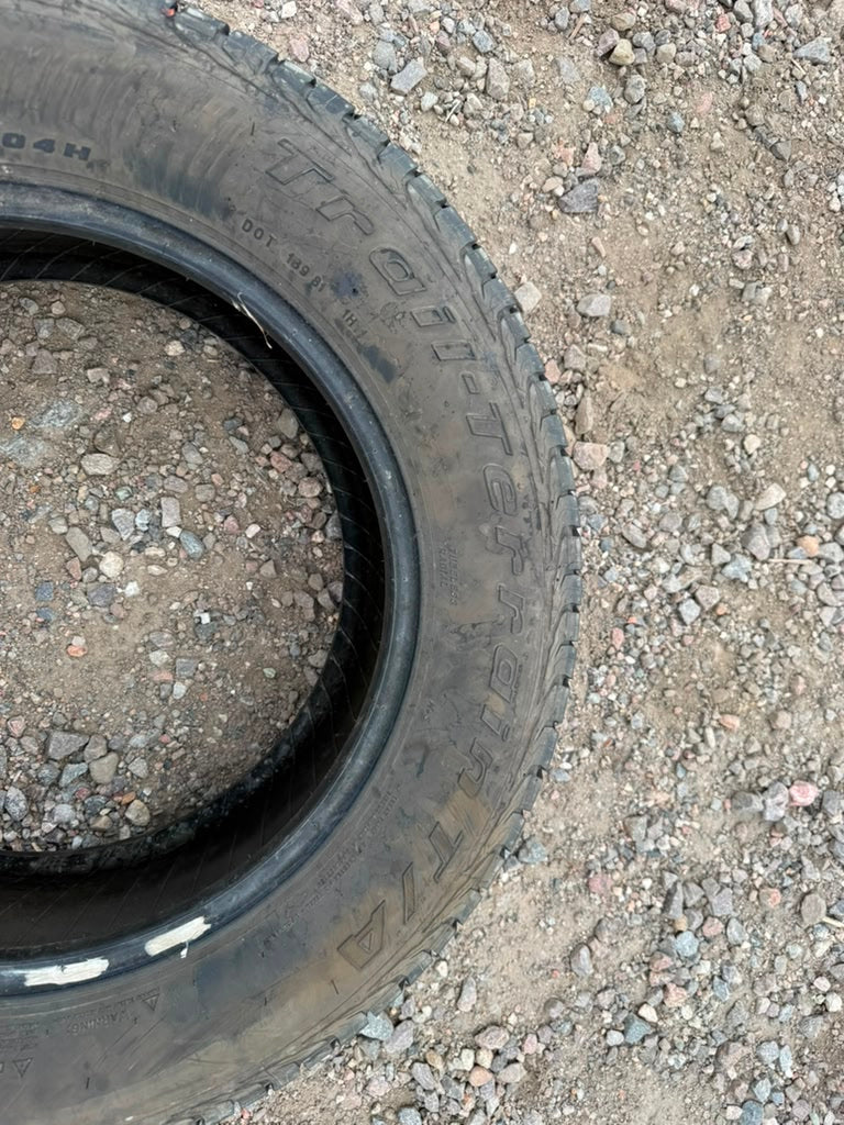 235/65R17 Single (1 Used Tire) Bfgoodrich Trail Terrain T/A