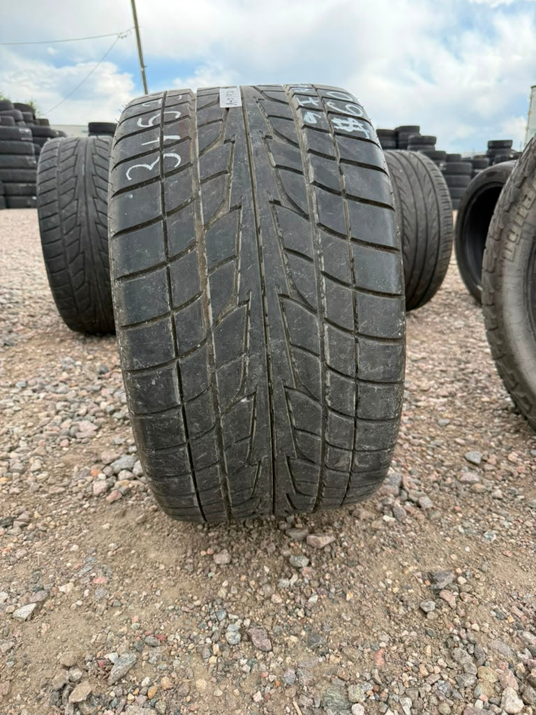 315/35R17 Single (1 Used Tire) Nitto NT555 Extreme ZR