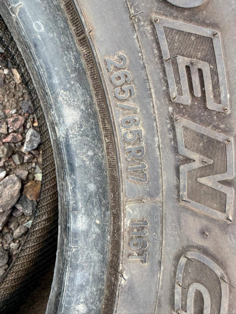 265/65R17 Single (1 Used Tire) Toyo Open Country AT