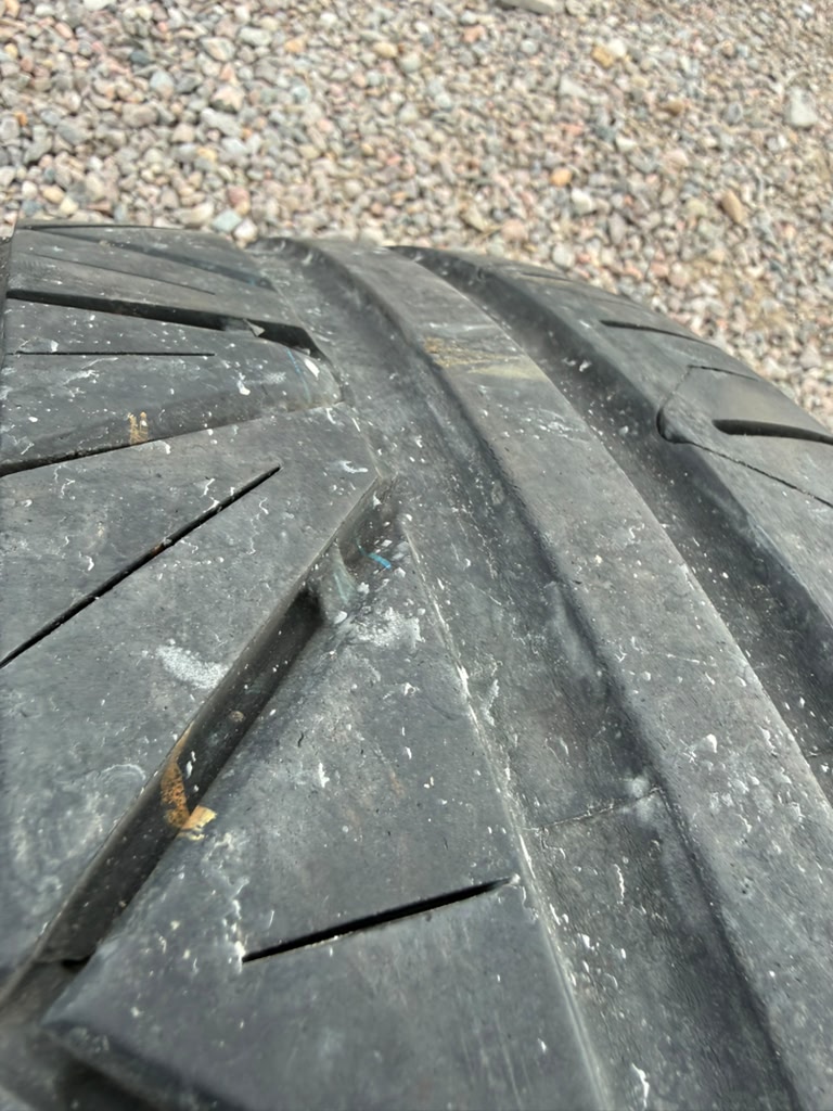 275/35R18 Single (1 Used Tire) Nitto INVO