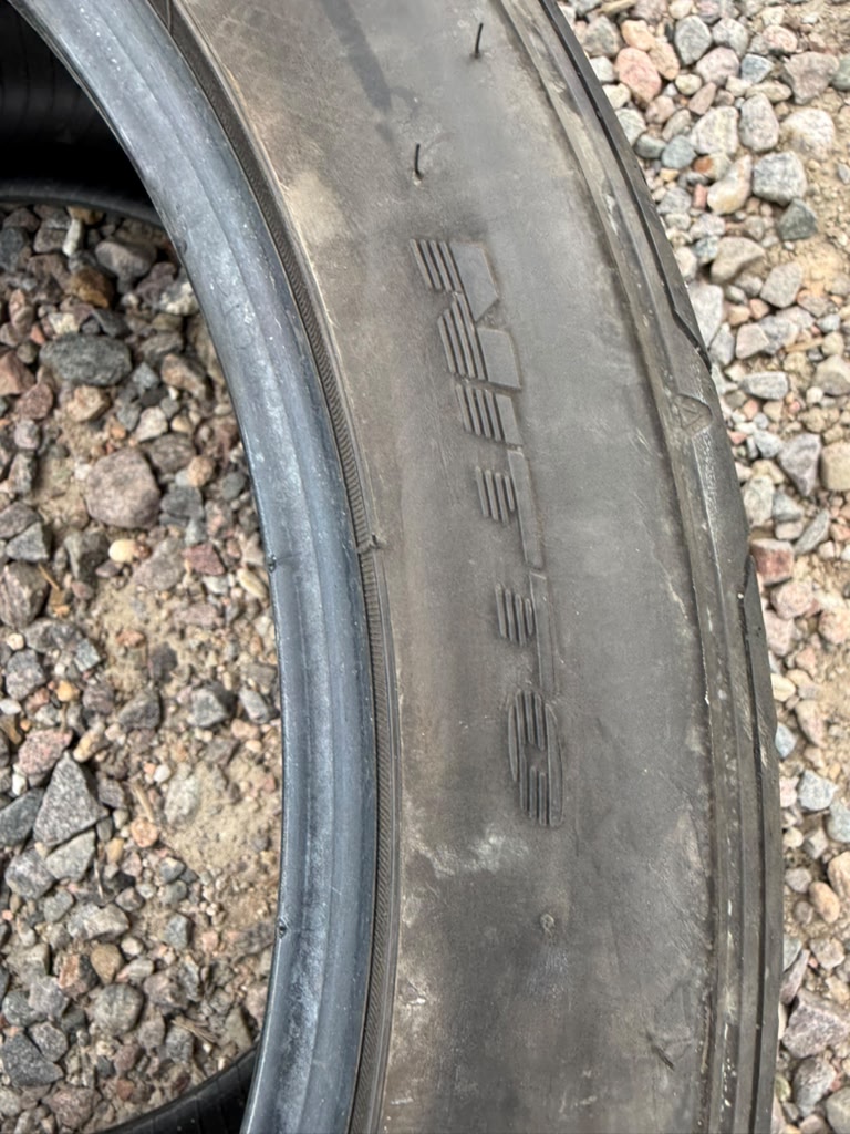 275/35R18 Single (1 Used Tire) Nitto INVO