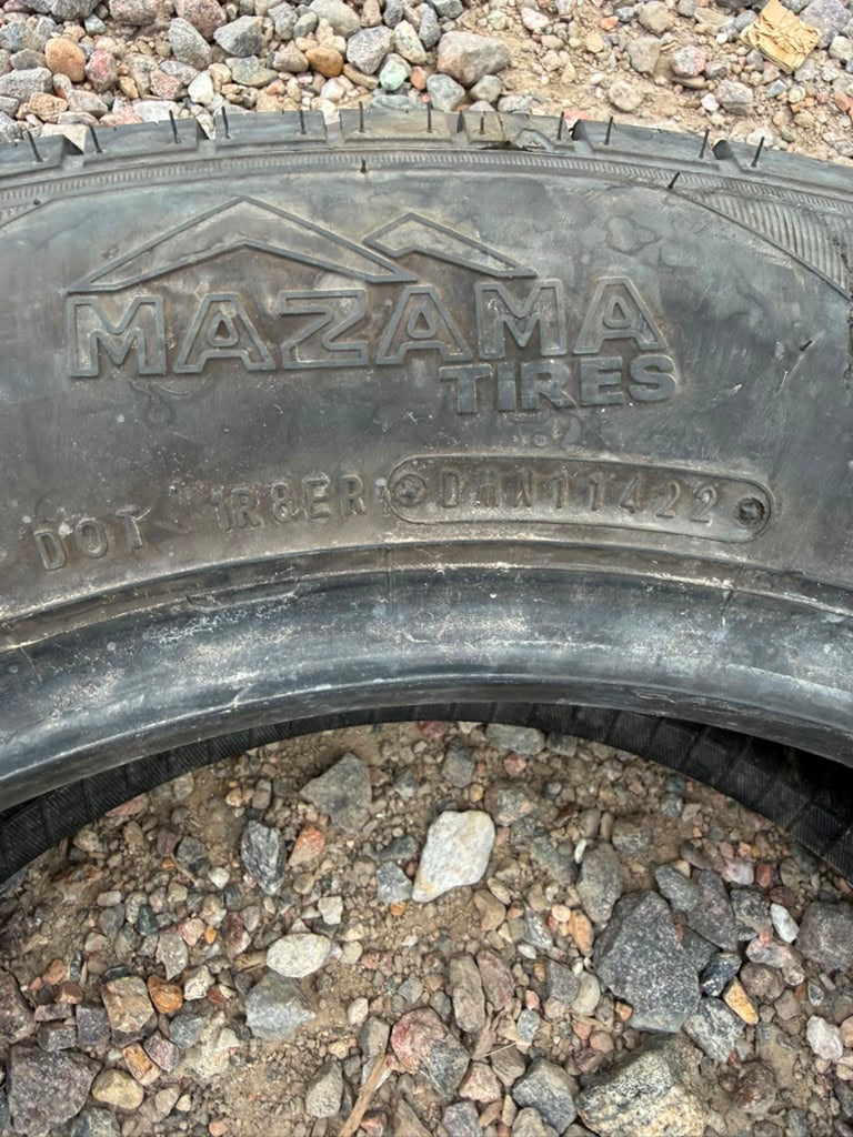 215/60R17 Single (1 Used Tire) Mazama Luxery Touring Reputation