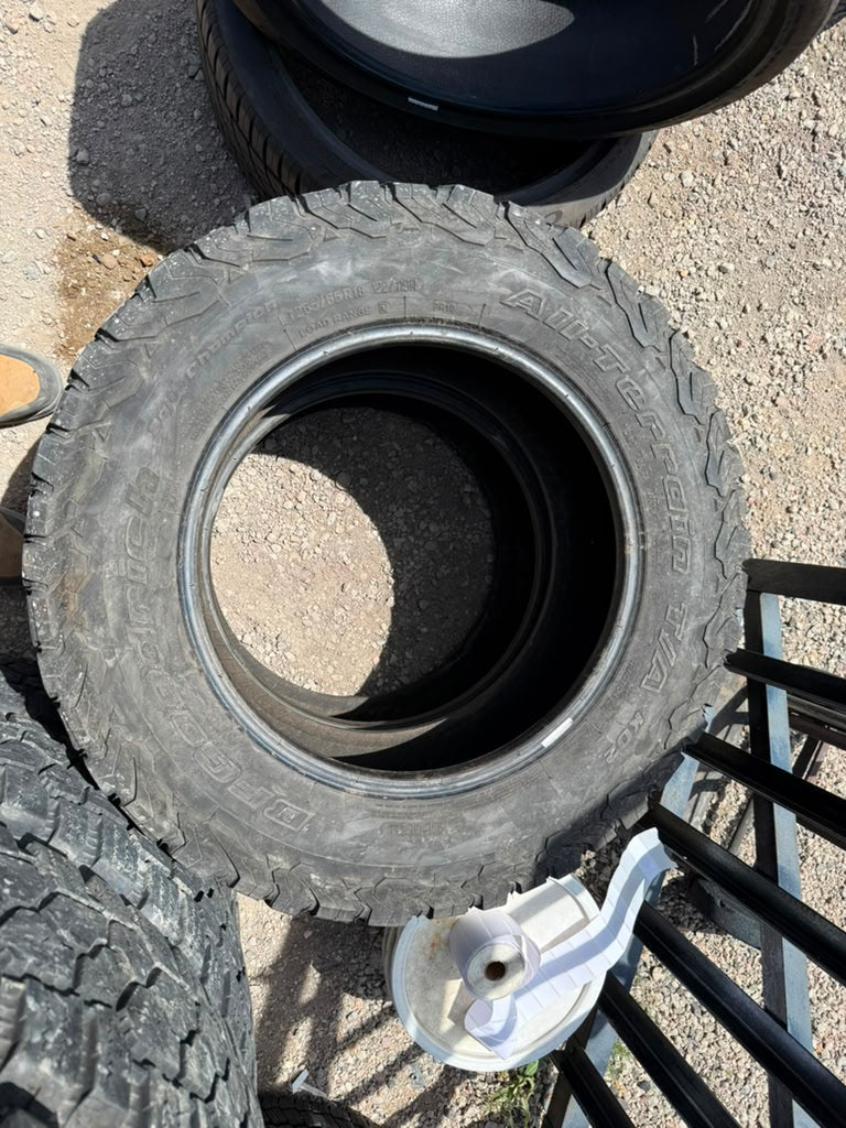 LT265/65R18 Pair (2 Used Tires) Bfgoodrich All Terrain KO2