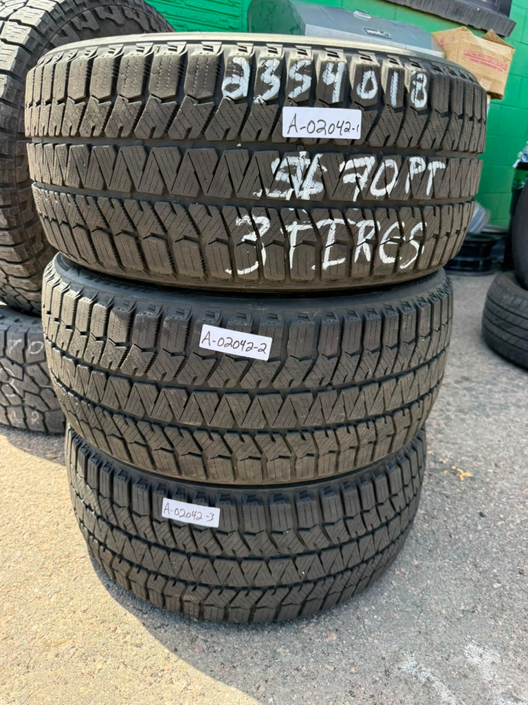 235/40R18 (3 Used Tires) Bridgestone Blizzak WS90 (Studless)