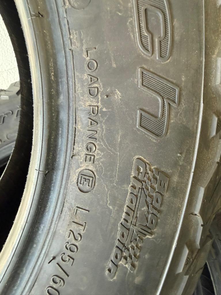 LT295/60R20 Set (4 Used Tires) Bfgoodrich All Terrain K02