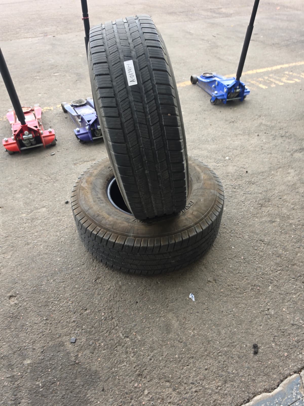 LT31x10.50R15 Pair (2 Used Tires) Michelin Defender LTX