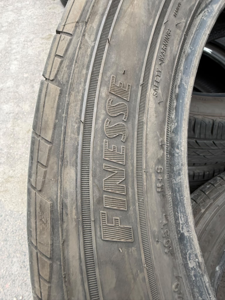 255/50R20 Set (4 Used Tires) Goodyear Assurance Finesse