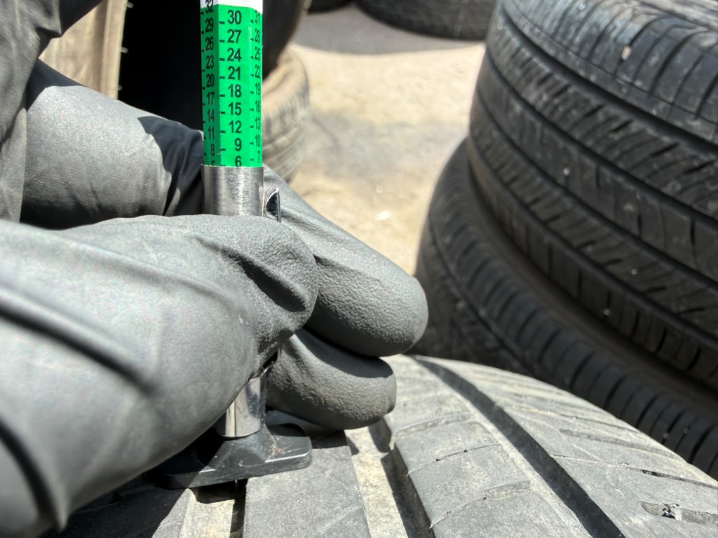 185/60R15 Pair (2 Used Tires) Mastercaft Stratus