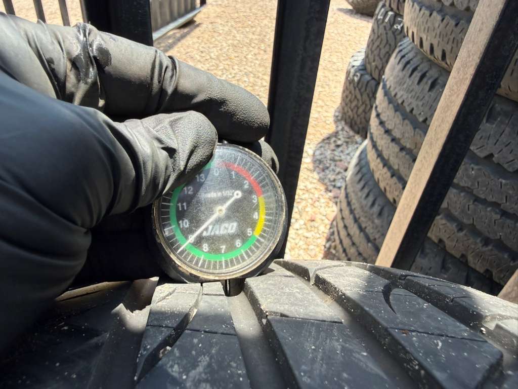 205/50ZR17 Pair (2 Used Tires) Fortune Viento FSR702