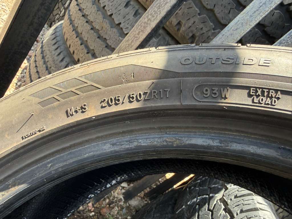 205/50ZR17 Pair (2 Used Tires) Fortune Viento FSR702